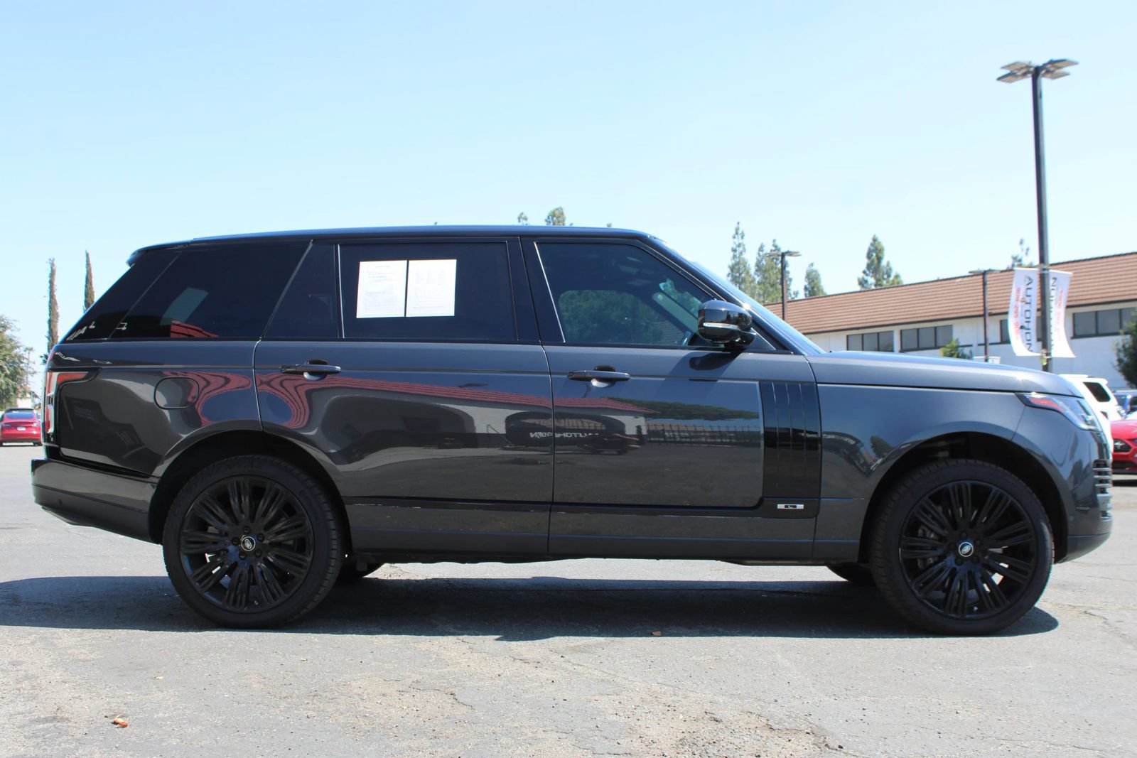 Used 2021 Land Rover Range Rover P525 Westminster Edition LWB AWD/4WD image 10
