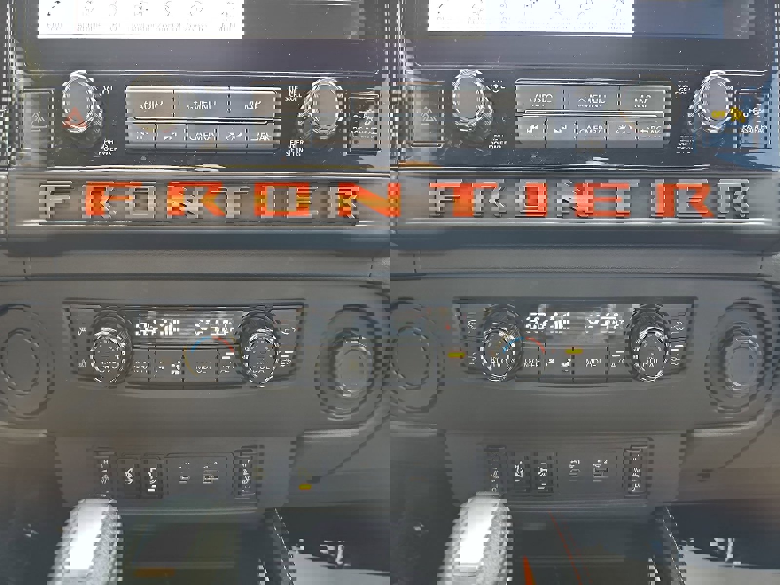 Used 2025 Nissan Frontier Pro-X w/ Pro Premium Package image 24