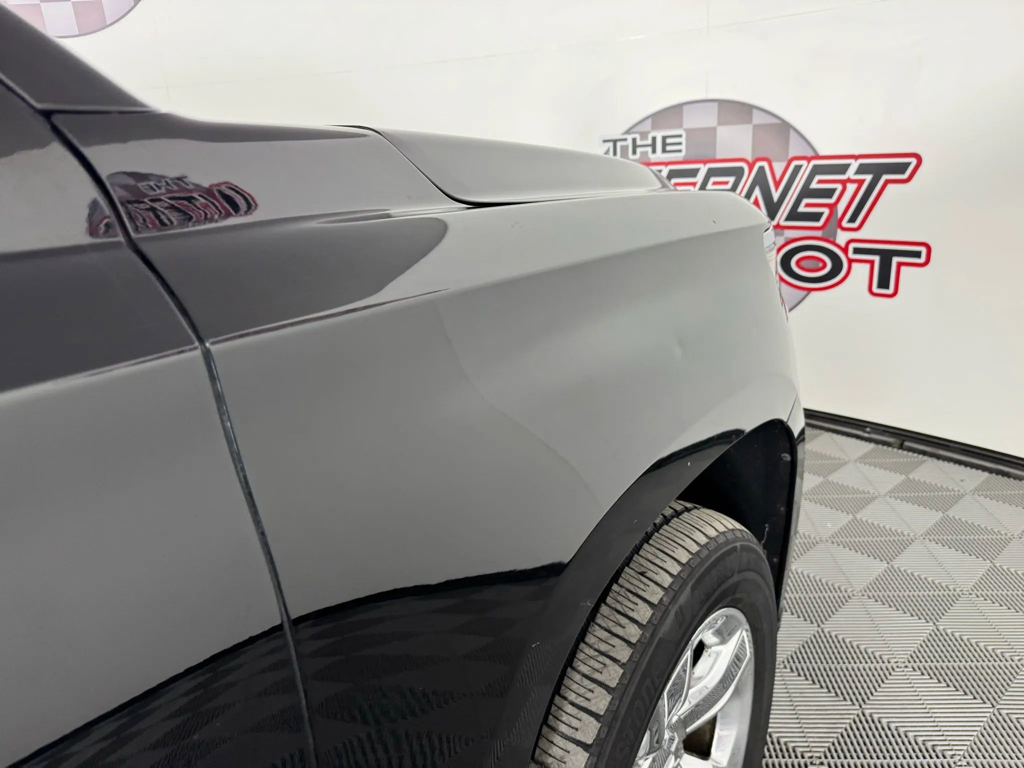 Used 2015 Chevrolet Suburban LT w/ Luxury Package image 33