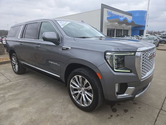 Used 2022 GMC Yukon XL Denali image 7