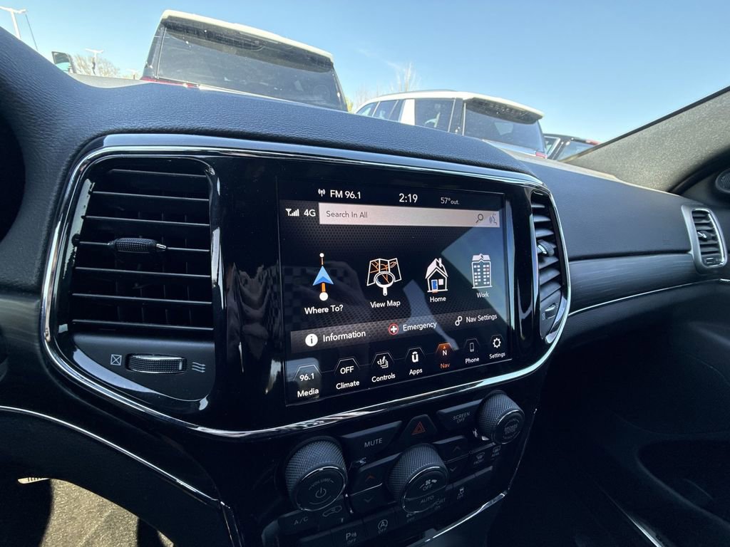 Used 2022 Jeep Grand Cherokee Limited image 20