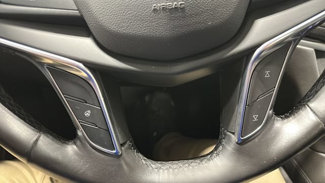 Used 2019 Cadillac XT5 Luxury FWD image 16