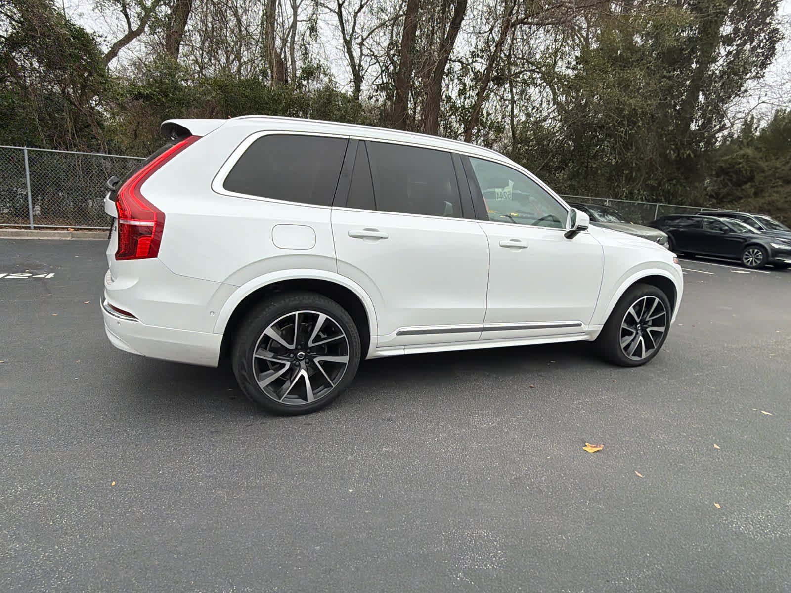 Used 2023 Volvo XC90 B5 Plus w/ Protection Package Premier image 16