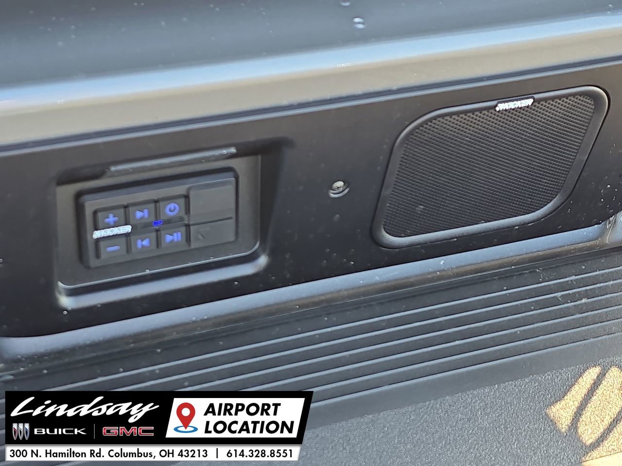 New 2026 GMC Sierra 2500 AT4X w/ LPO, Black Badging Package image 38