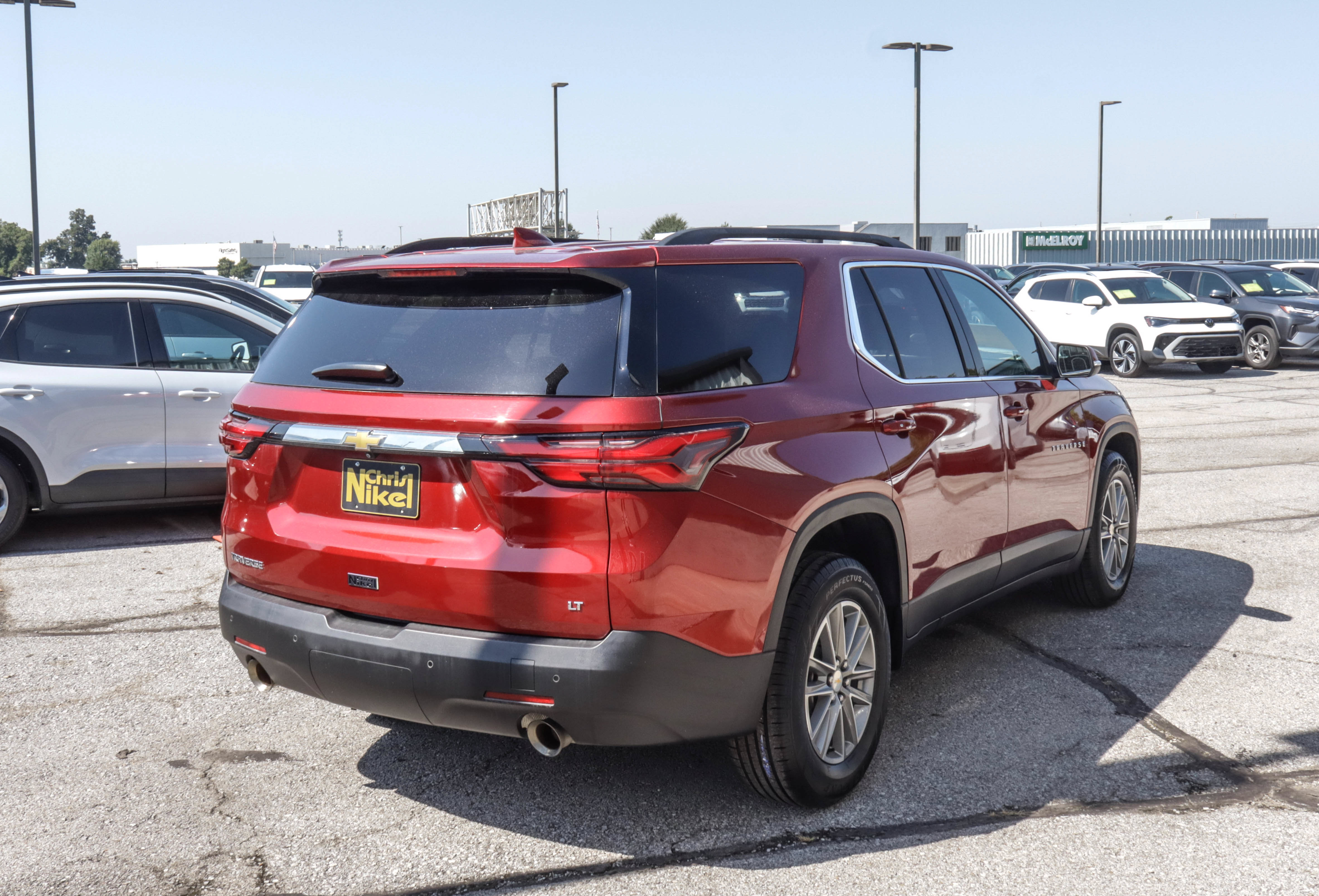 Used 2023 Chevrolet Traverse LT FWD image 4