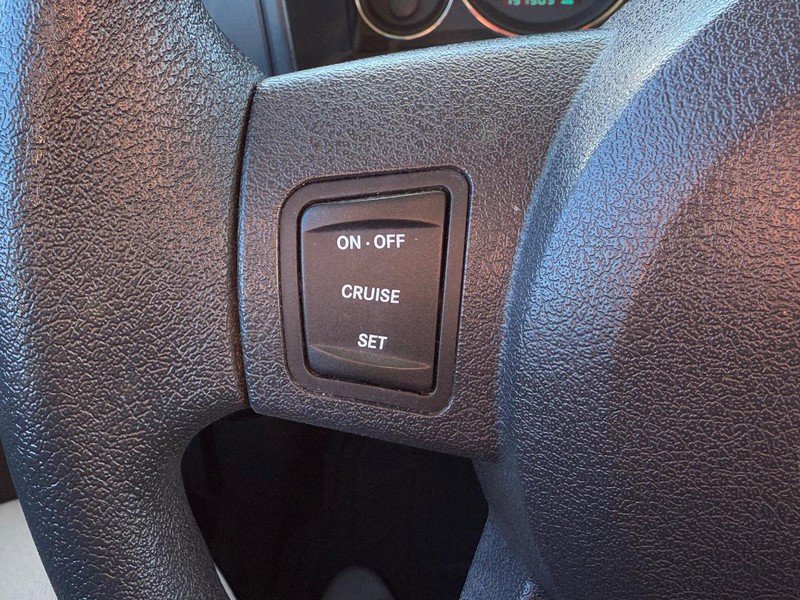 Used 2006 Jeep Commander 4dr 4WD image 17