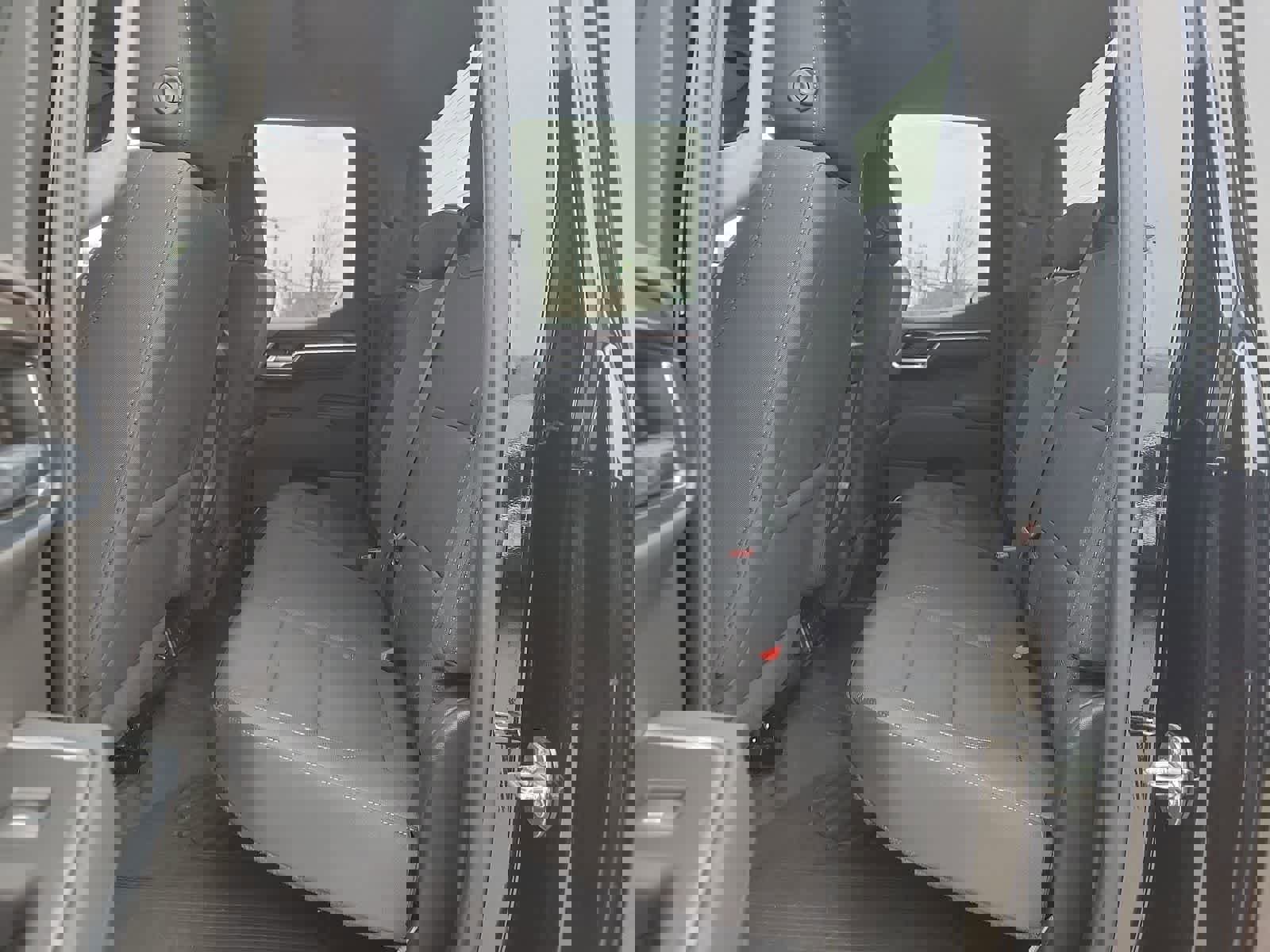 Used 2023 Chevrolet Silverado 1500 LT image 11