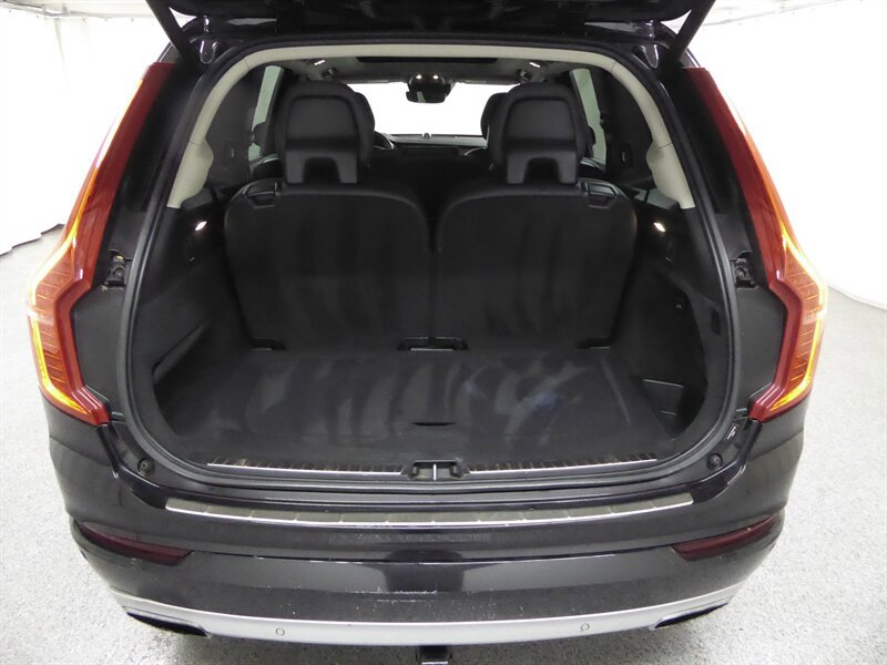 Used 2016 Volvo XC90 T6 Momentum w/ Momentum Plus Package AWD/4WD image 34