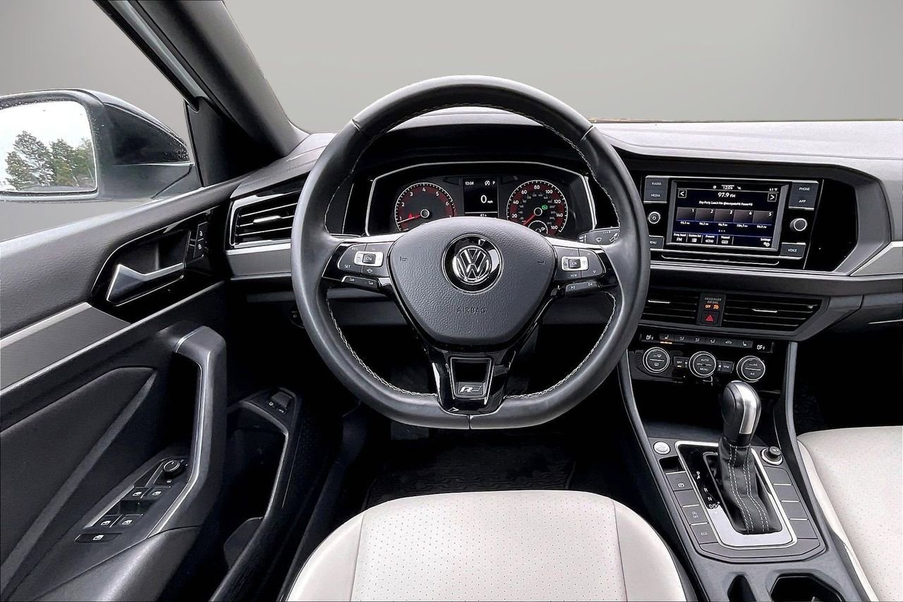 Used 2021 Volkswagen Jetta R-Line image 12