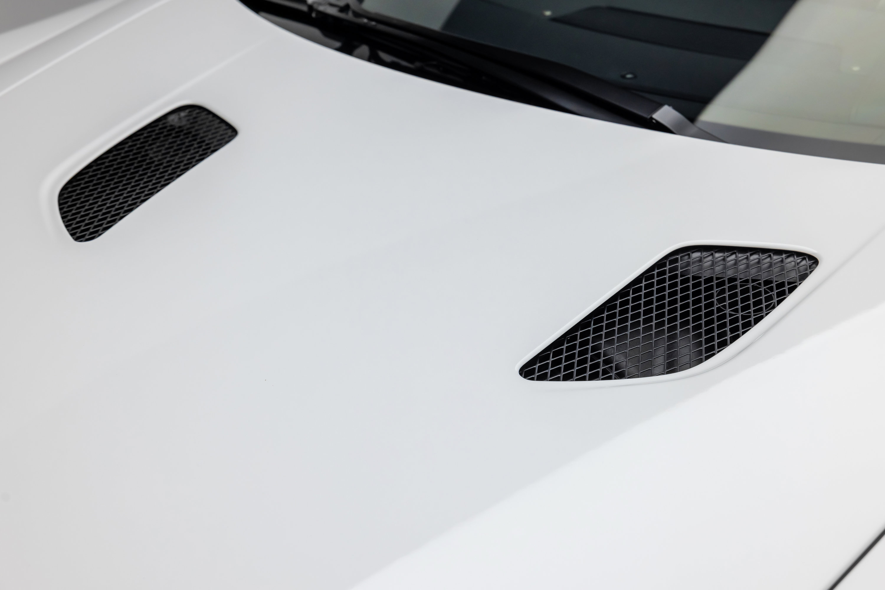 Used 2012 Lexus LFA RWD image 19