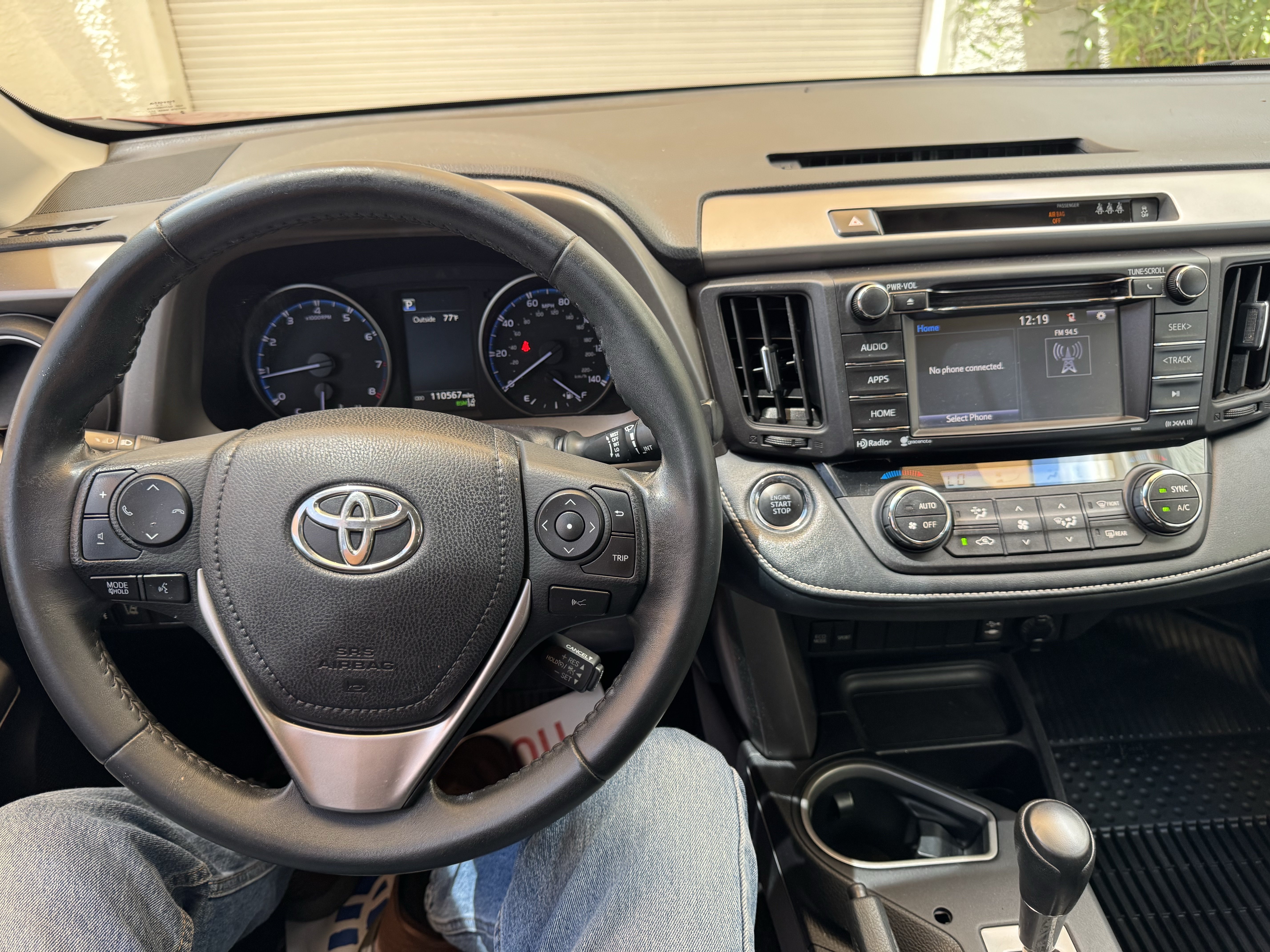 Used 2018 Toyota RAV4 XLE AWD/4WD image 26