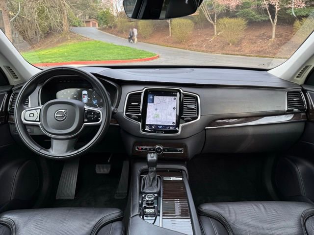 Used 2017 Volvo XC90 T6 Inscription w/ Vision Package image 12