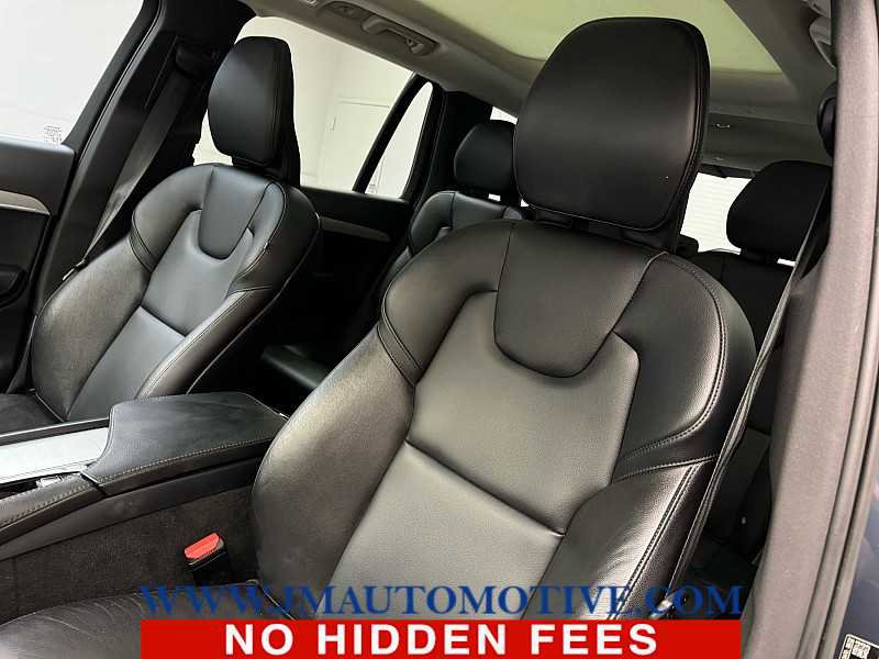 Used 2023 Volvo XC90 B5 Core w/ Protection Package Premier image 13