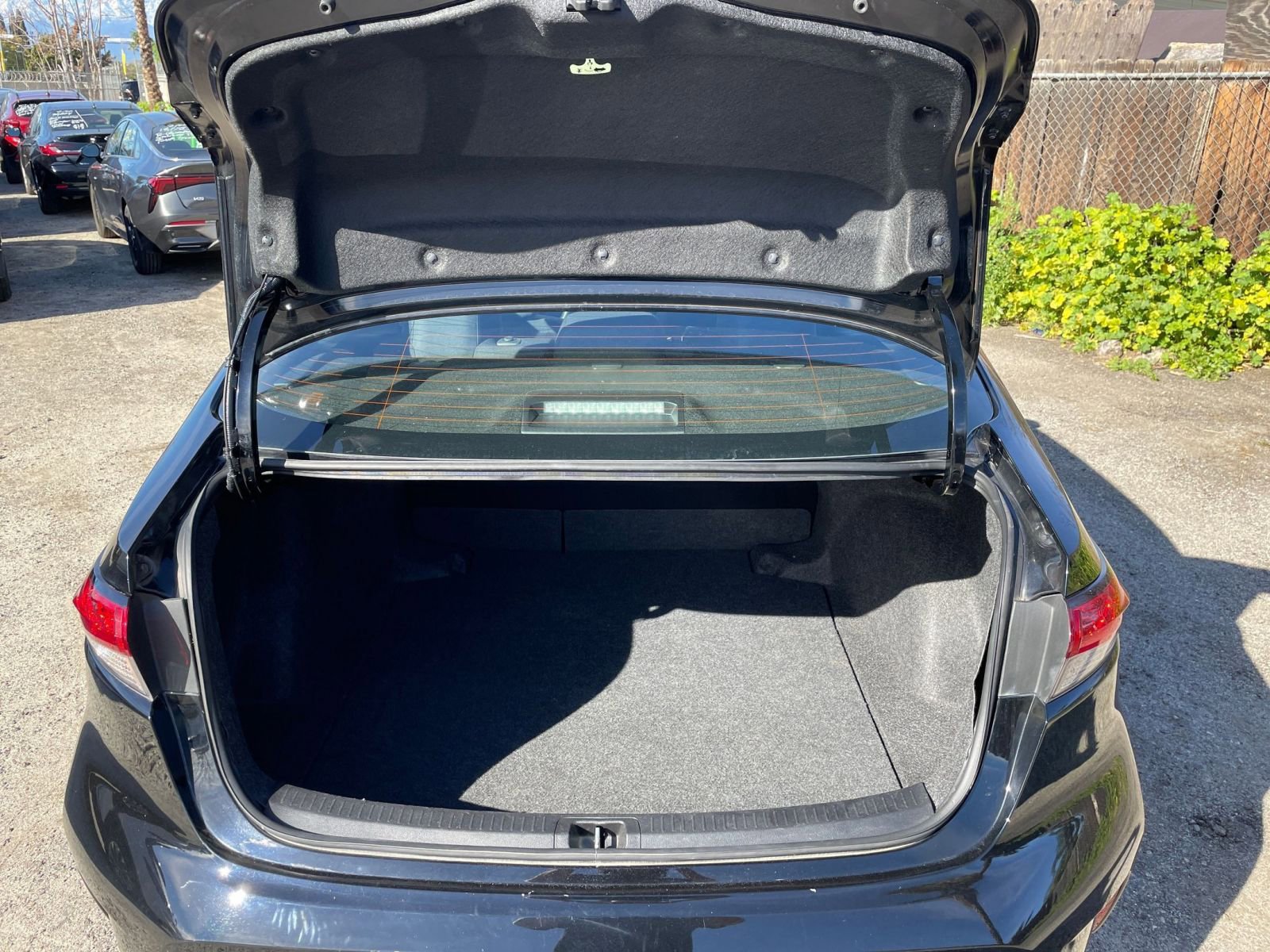 Used 2025 Toyota Corolla LE image 29