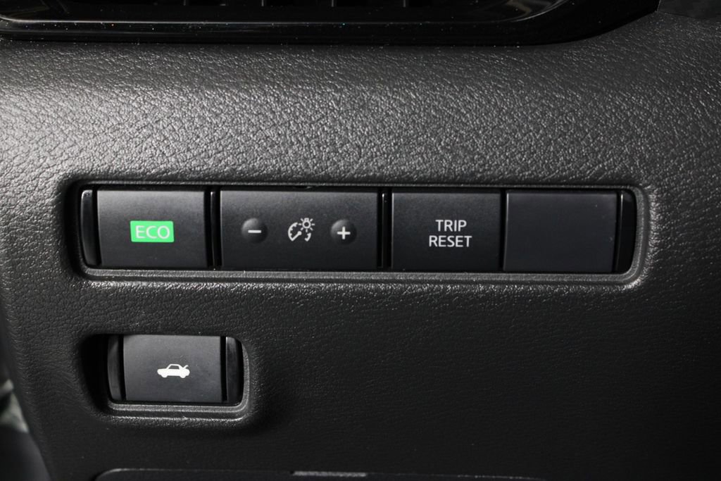 Certified 2023 Nissan Sentra SV w/ SV Premium Package FWD image 25
