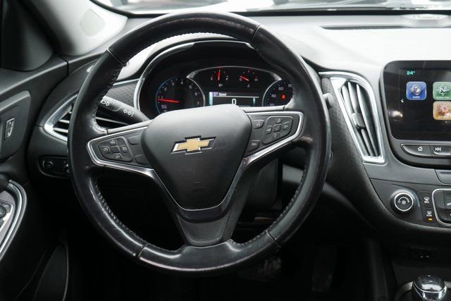 Used 2018 Chevrolet Malibu LT image 14