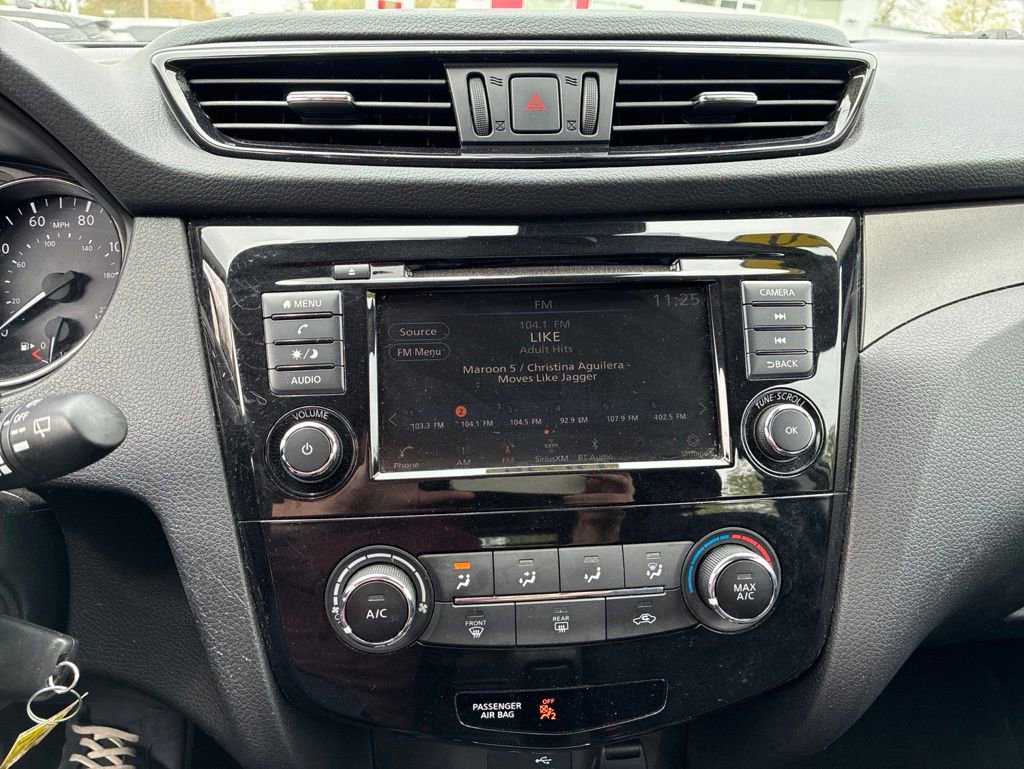 Used 2020 Nissan Rogue Sport S AWD/4WD image 19
