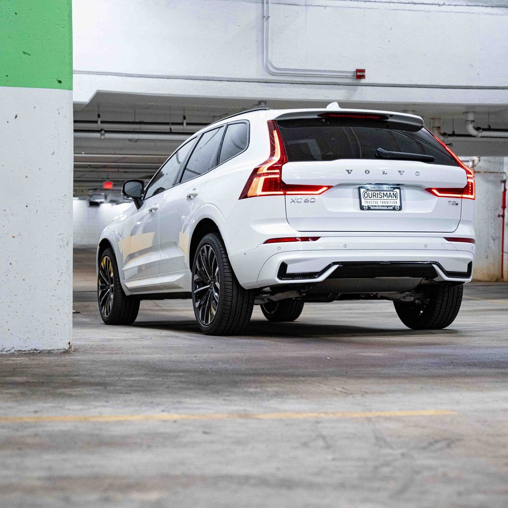 New 2026 Volvo XC60 T8 Ultra w/ Climate Package image 5