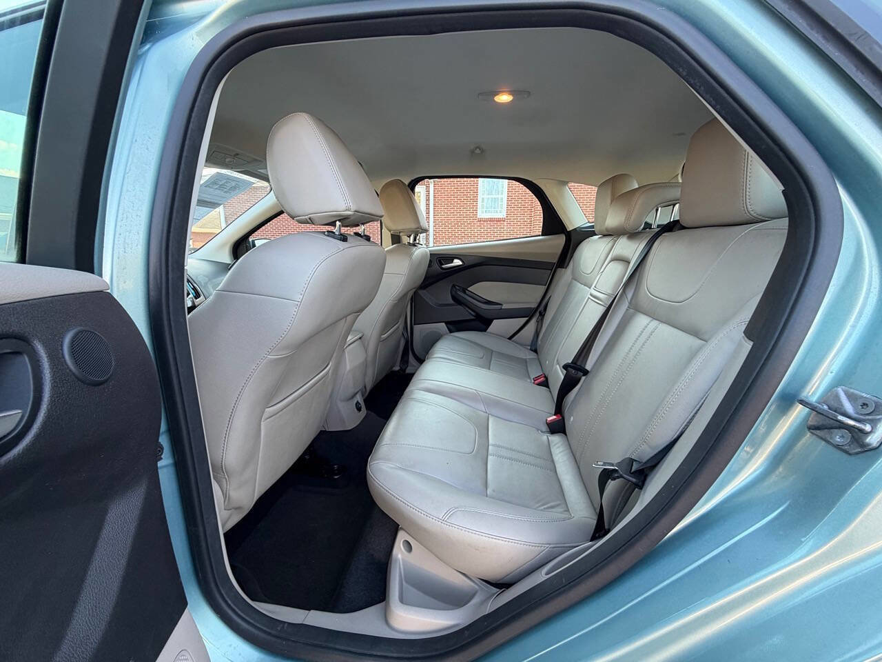Used 2012 Ford Focus SEL image 13