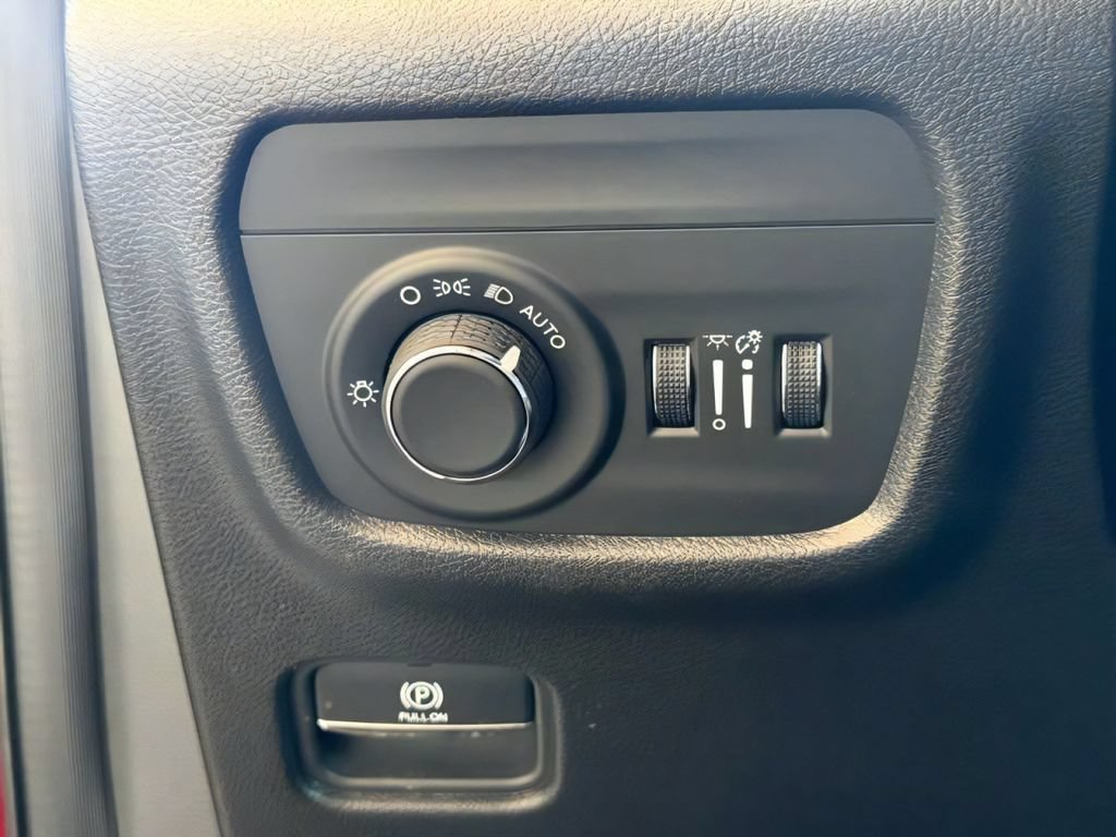 New 2026 Jeep Grand Cherokee Laredo X AWD/4WD image 17