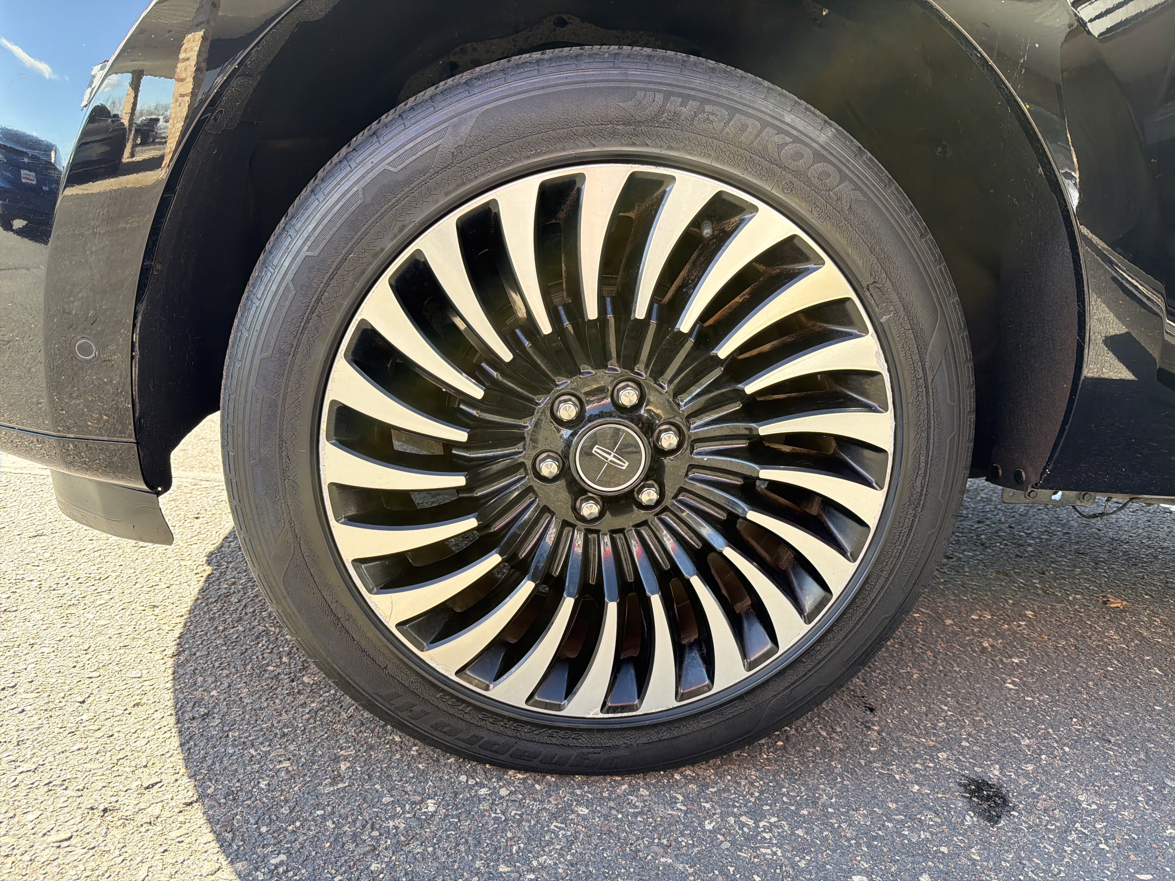 Used 2019 Lincoln Navigator Black Label AWD/4WD image 28