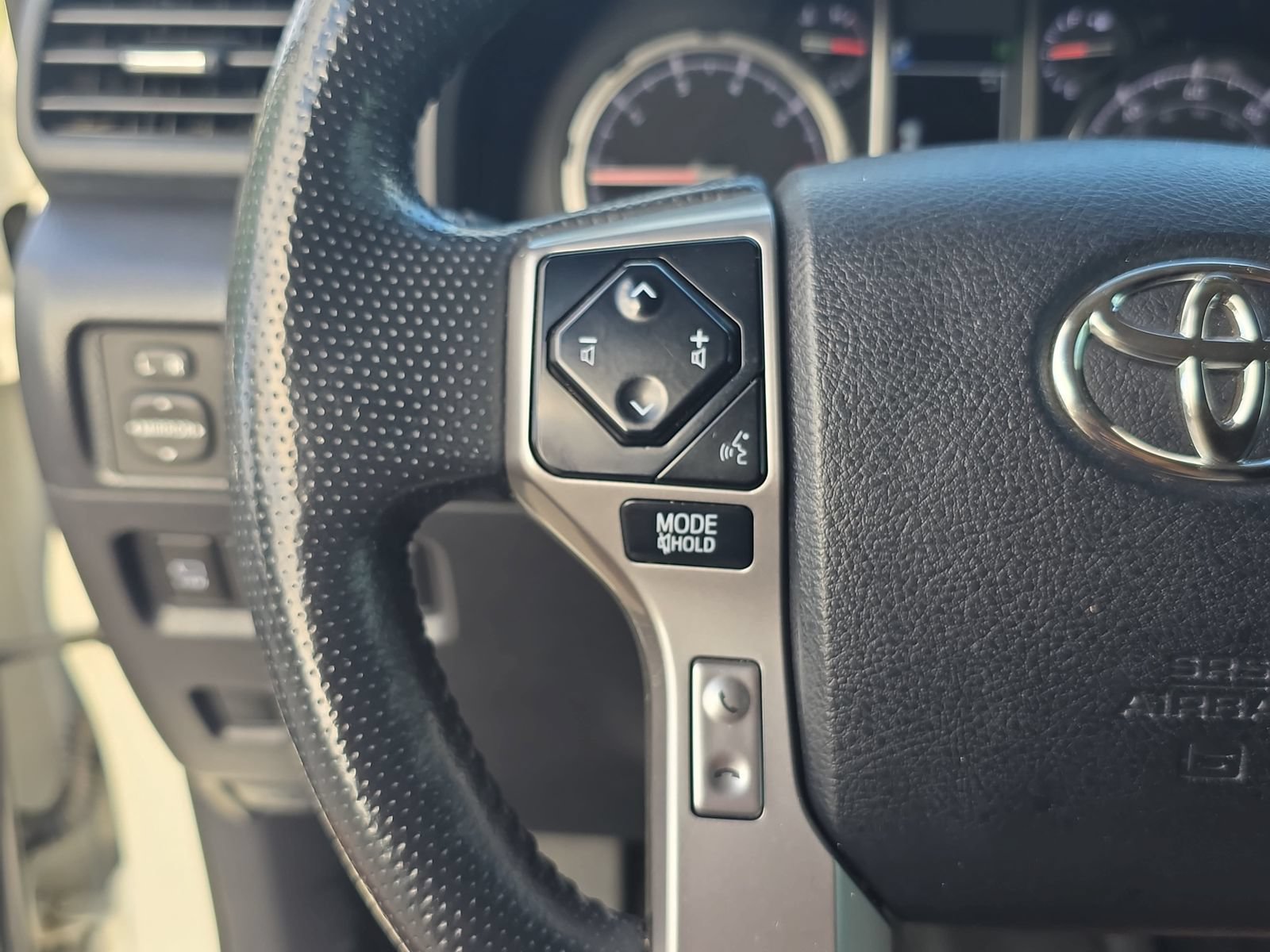 Used 2023 Toyota 4Runner Limited AWD/4WD image 14