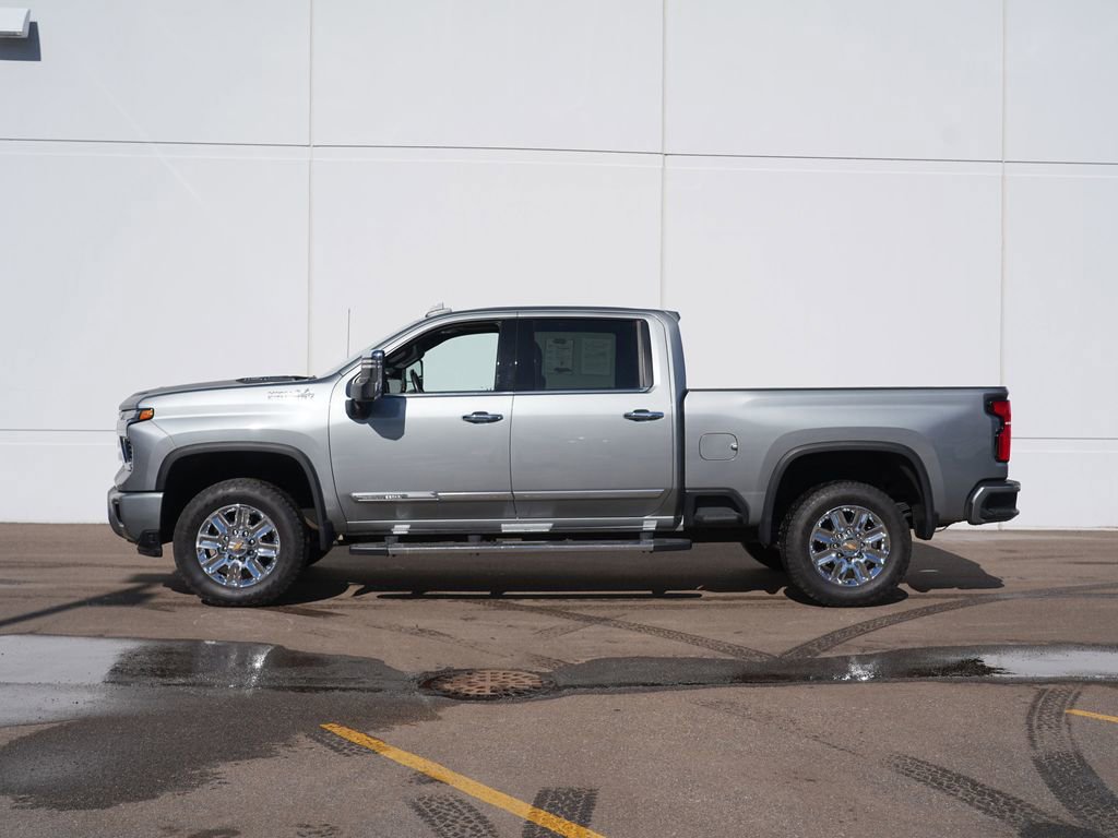 Used 2024 Chevrolet Silverado 2500 High Country w/ Z71 Off-Road Package image 6