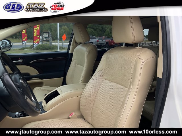 Used 2014 Toyota Highlander Limited Platinum AWD/4WD image 10