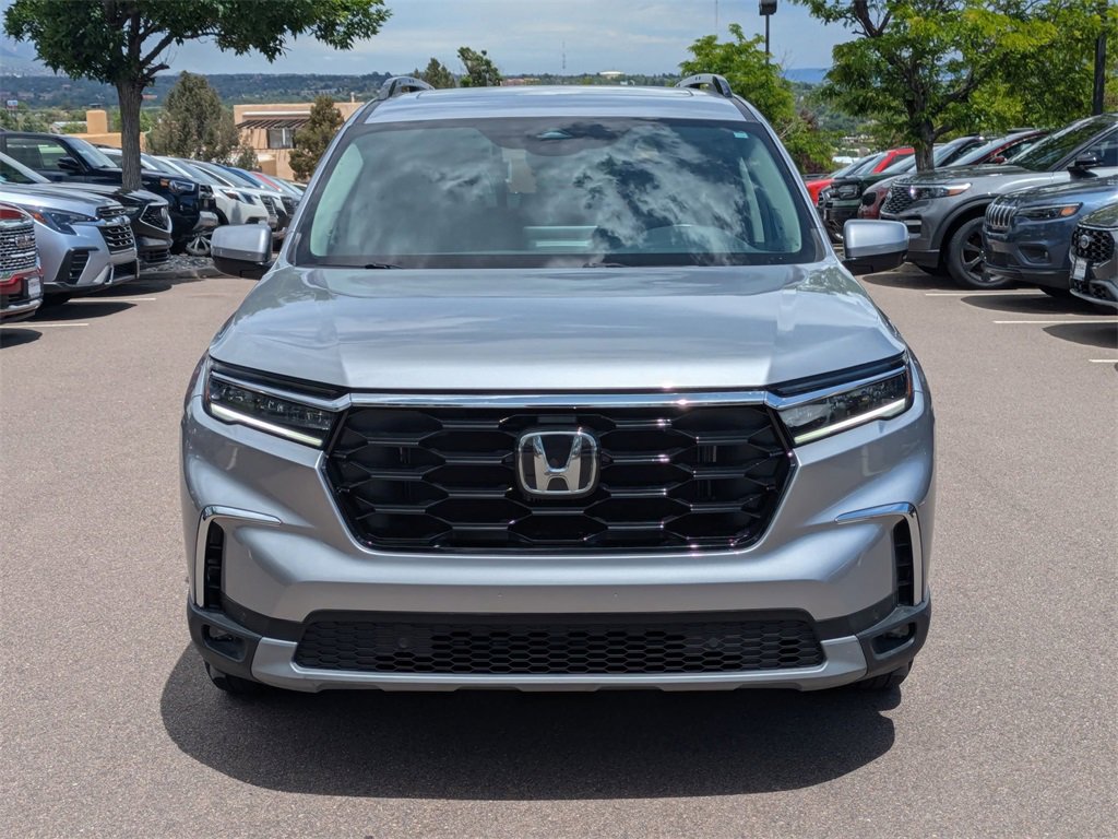 Used 2024 Honda Pilot Touring image 9