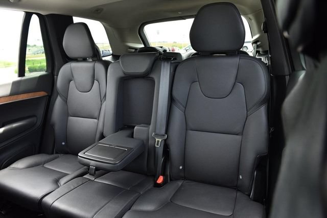 Used 2025 Volvo XC90 B6 Plus w/ Protection Package Premier AWD/4WD image 21