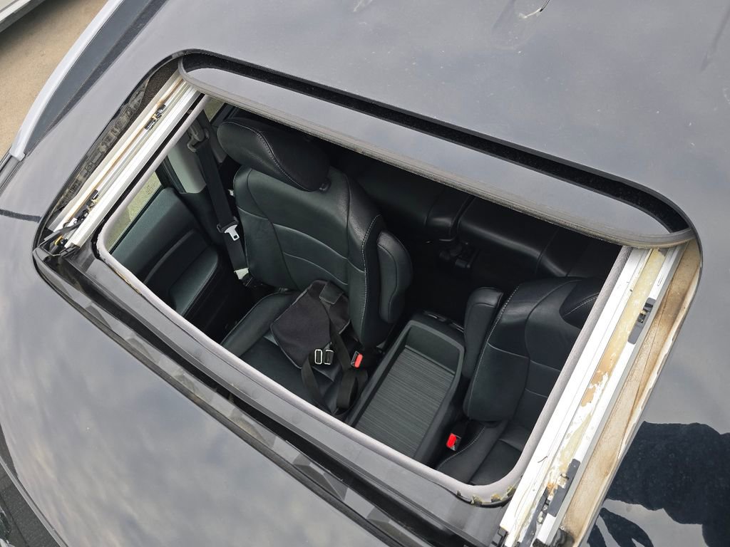 Used 2021 Honda Pilot Touring image 3