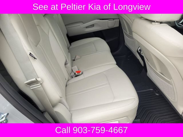 Used 2025 Kia Sorento S FWD image 13