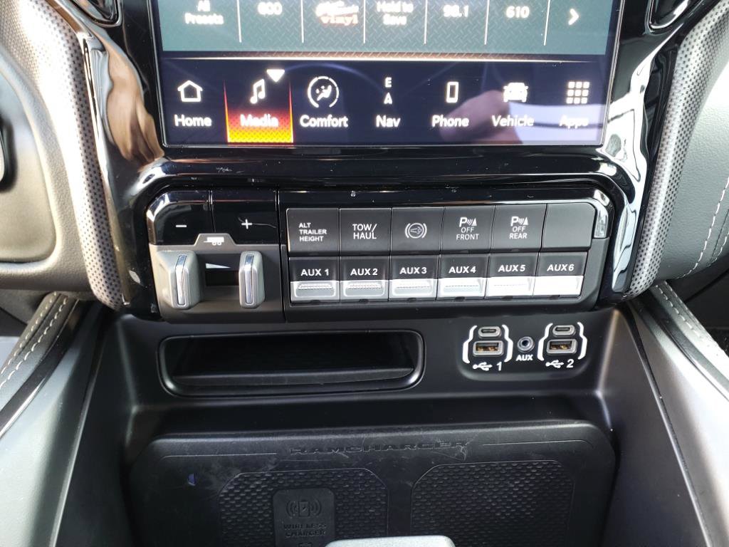 Used 2022 RAM 3500 Limited w/ Night Edition image 18