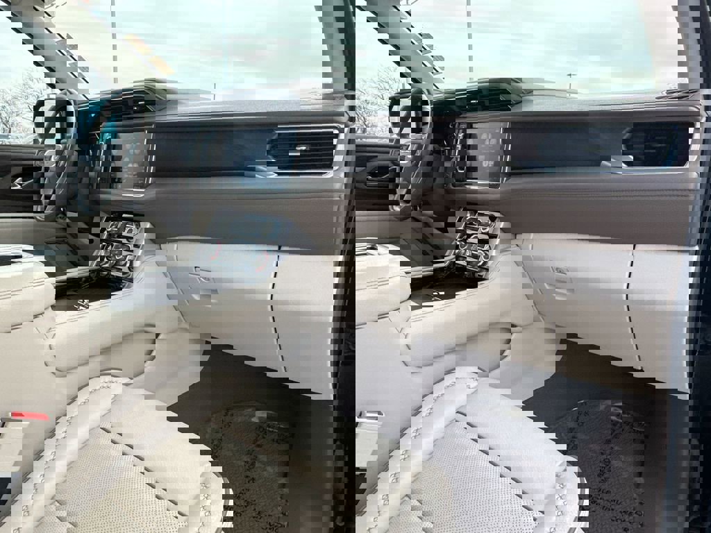 Certified 2021 GMC Yukon Denali image 31