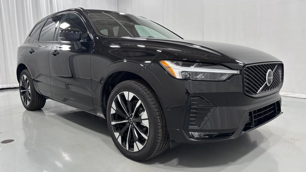 Certified 2026 Volvo XC60 B5 Plus AWD/4WD image 4