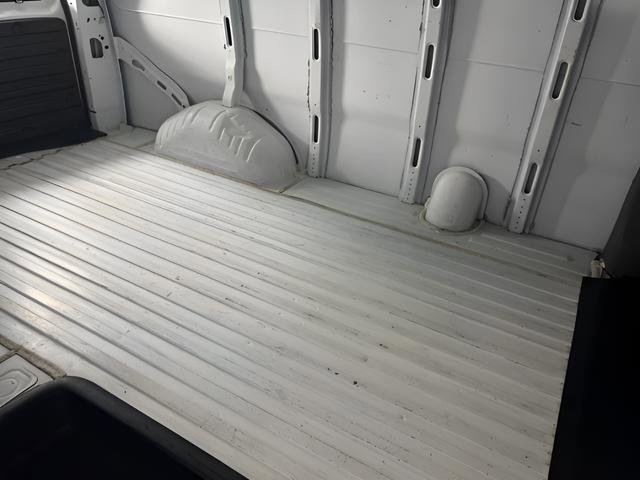 Used 2015 GMC Savana 2500 image 21