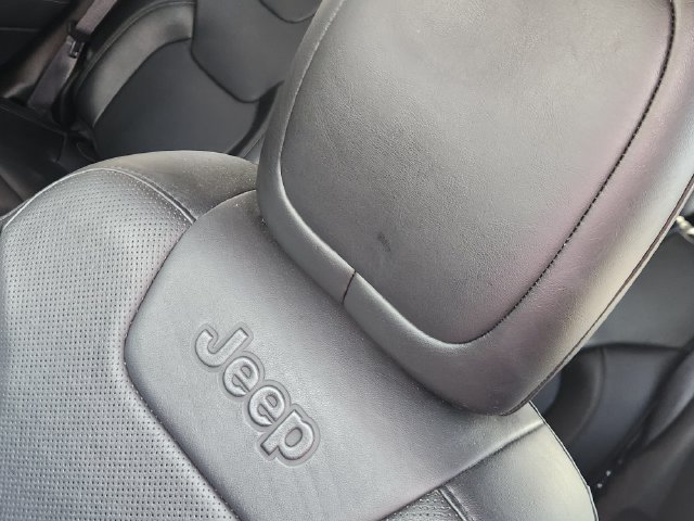 Used 2023 Jeep Cherokee Altitude Lux AWD/4WD image 24