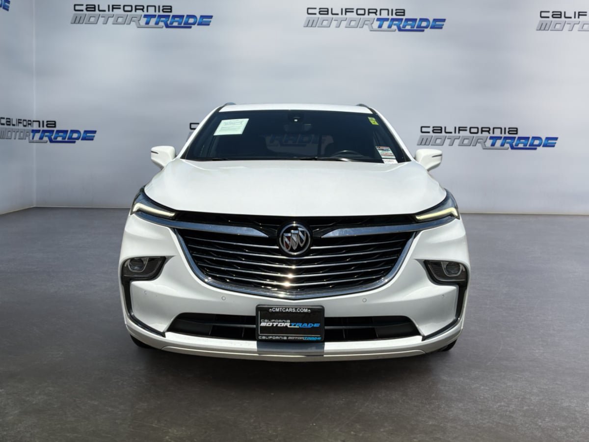 Used 2024 Buick Enclave Premium AWD/4WD image 2