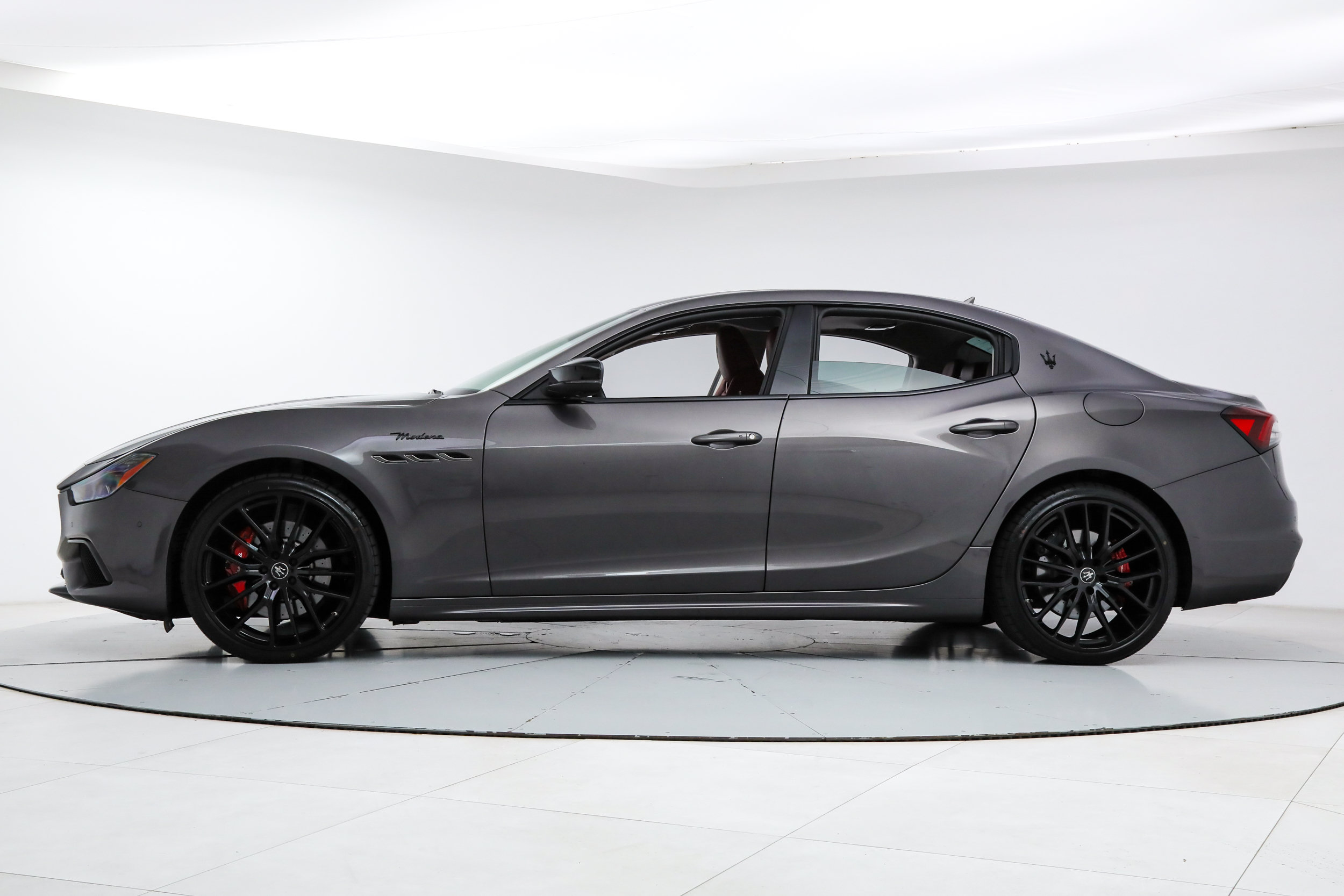 Certified 2023 Maserati Ghibli Modena RWD image 2