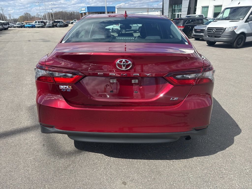Used 2022 Toyota Camry LE w/ Convenience Package image 4