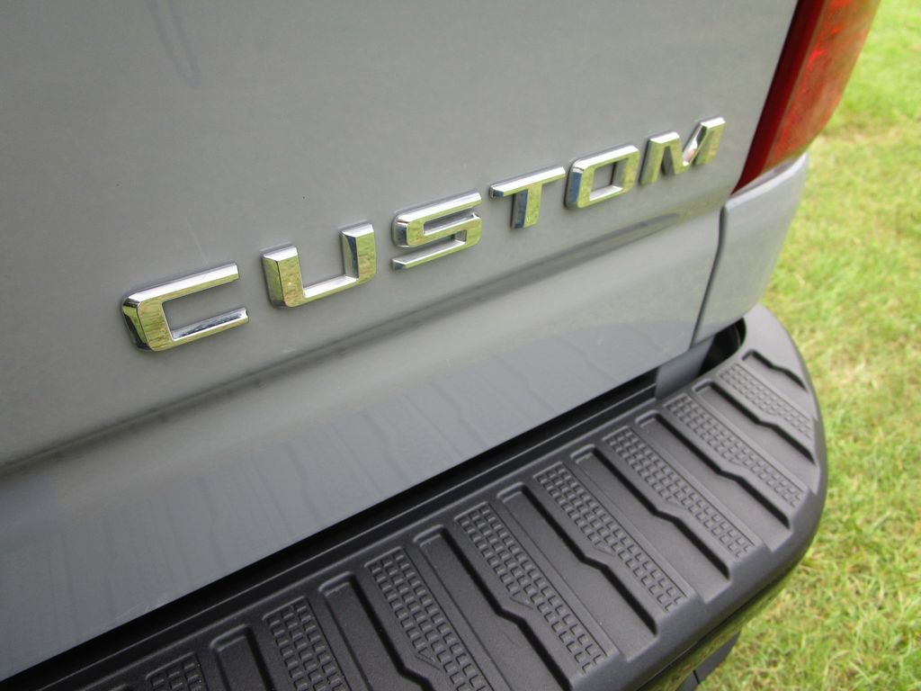 Used 2025 Chevrolet Silverado 2500 Custom w/ Custom Value Package AWD/4WD image 16
