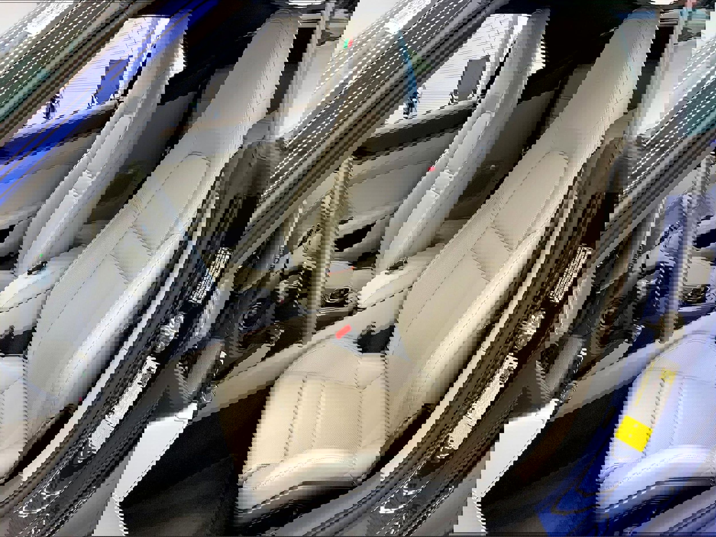 Used 2023 Porsche 911 Carrera 4S image 5