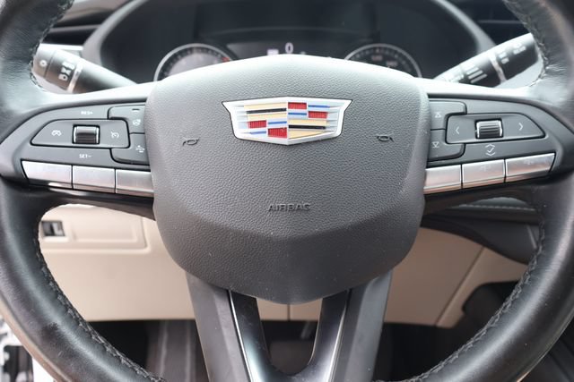 Used 2022 Cadillac XT4 Premium Luxury w/ Enhanced Visibility Package FWD image 24