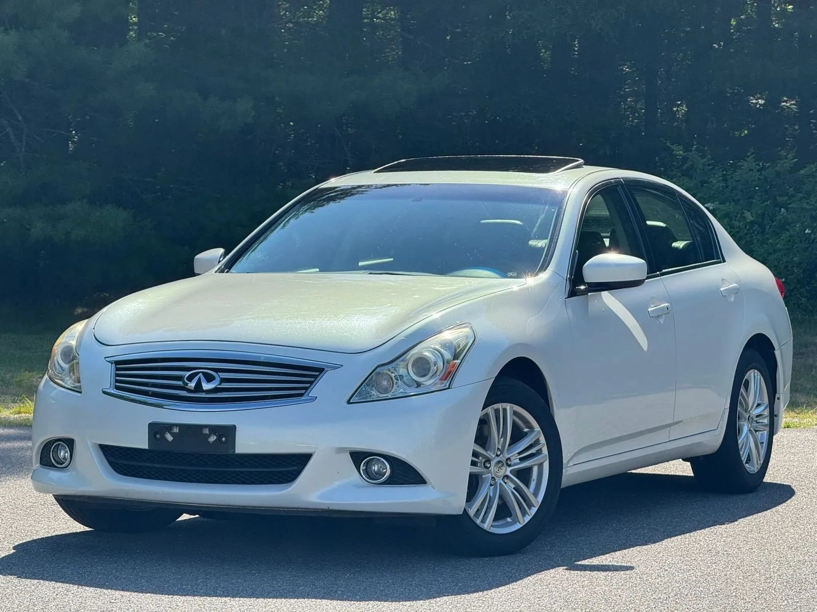 Used 2010 INFINITI G37 x Sedan w/ Premium Pkg