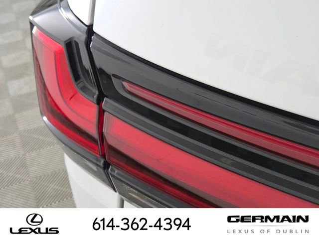 Used 2025 Lexus LX 600 4WD w/ Appearance Package image 14