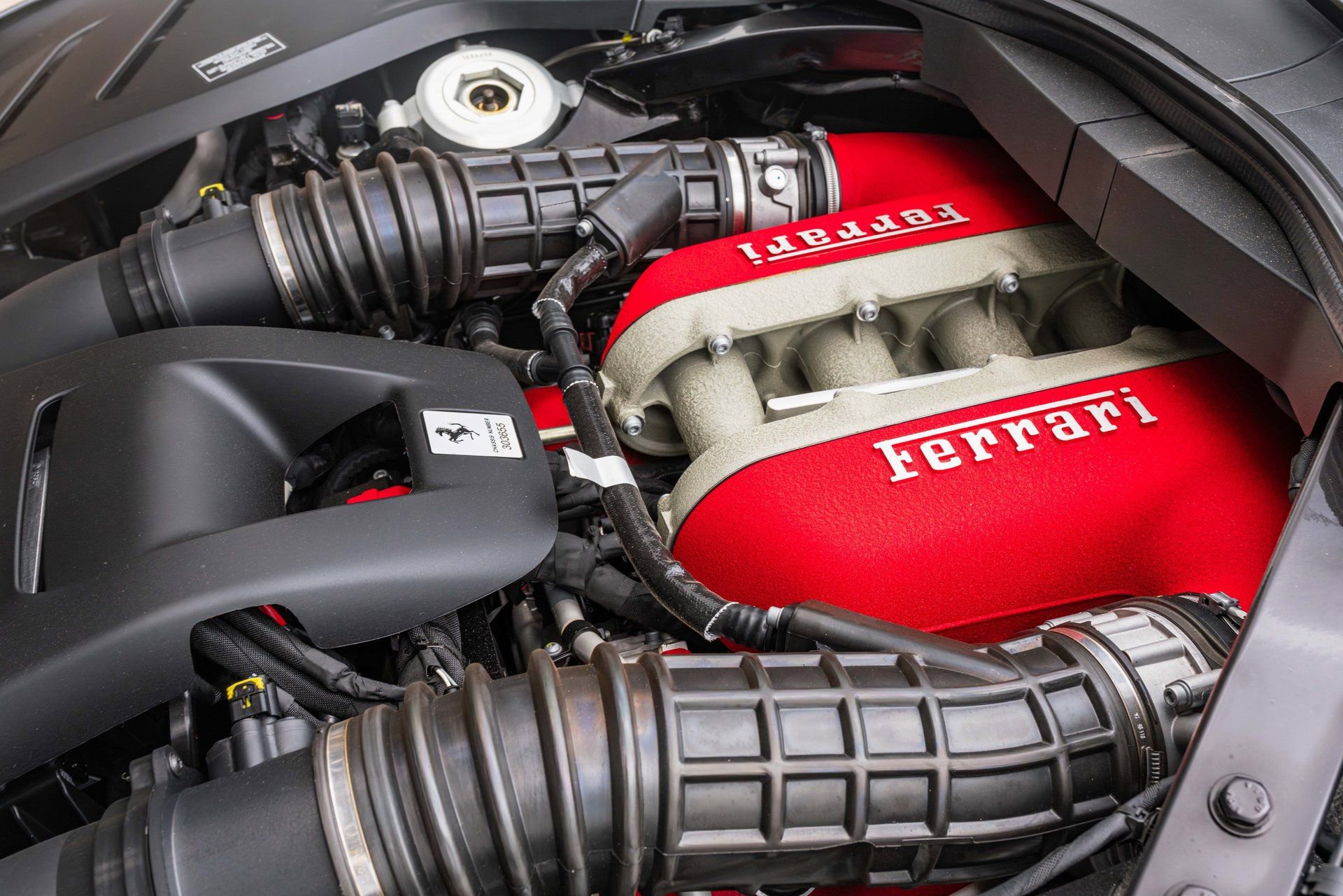 Certified 2024 Ferrari Purosangue AWD/4WD image 27