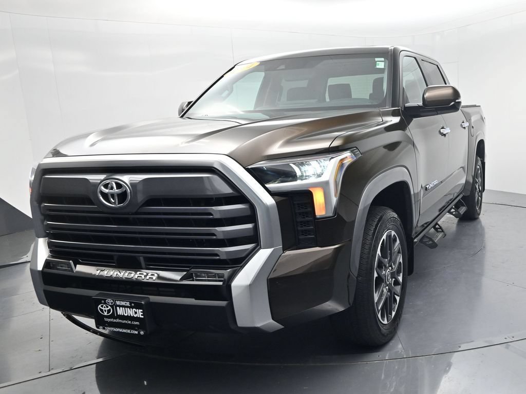 Used 2024 Toyota Tundra Limited w/ Power Package AWD/4WD image 3