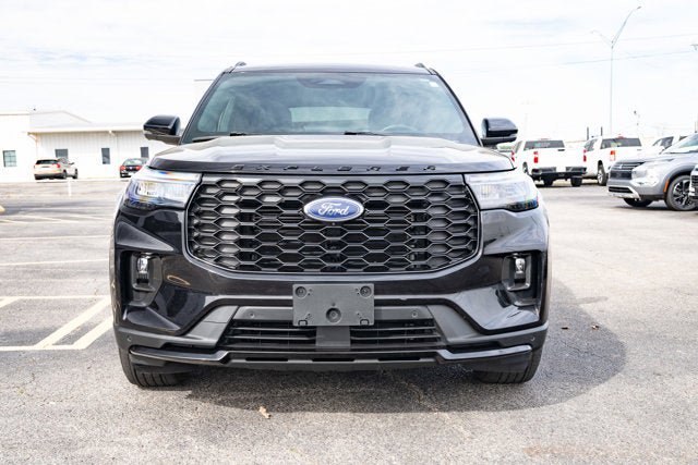 Used 2025 Ford Explorer ST-Line AWD/4WD image 8