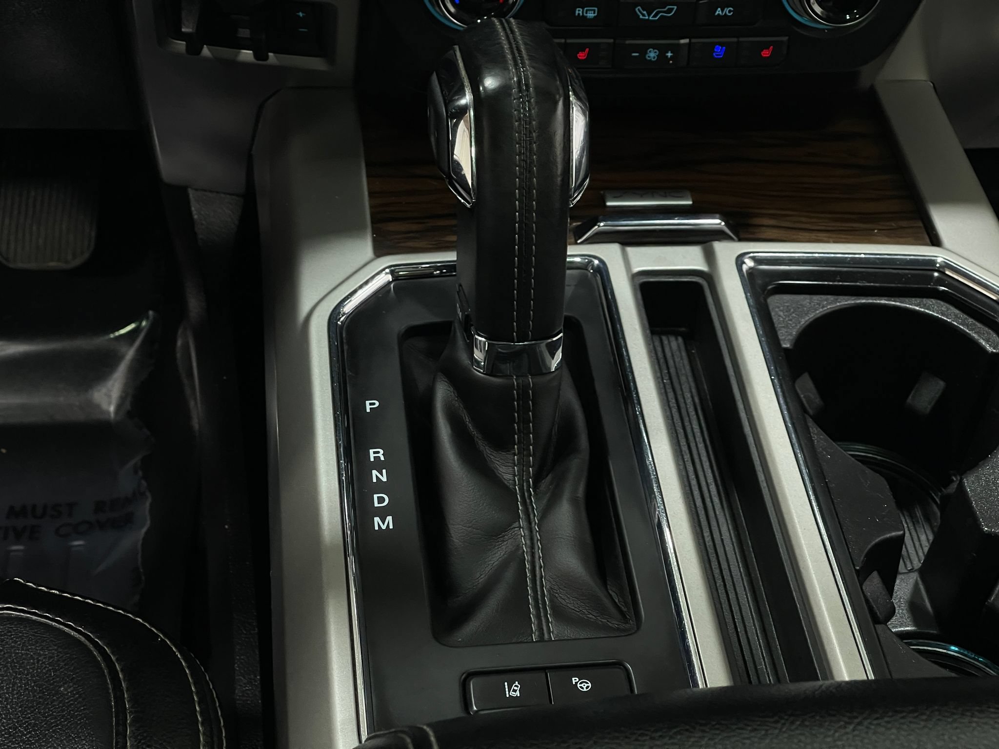 Used 2018 Ford F150 Lariat w/ Equipment Group 502A Luxury AWD/4WD image 27