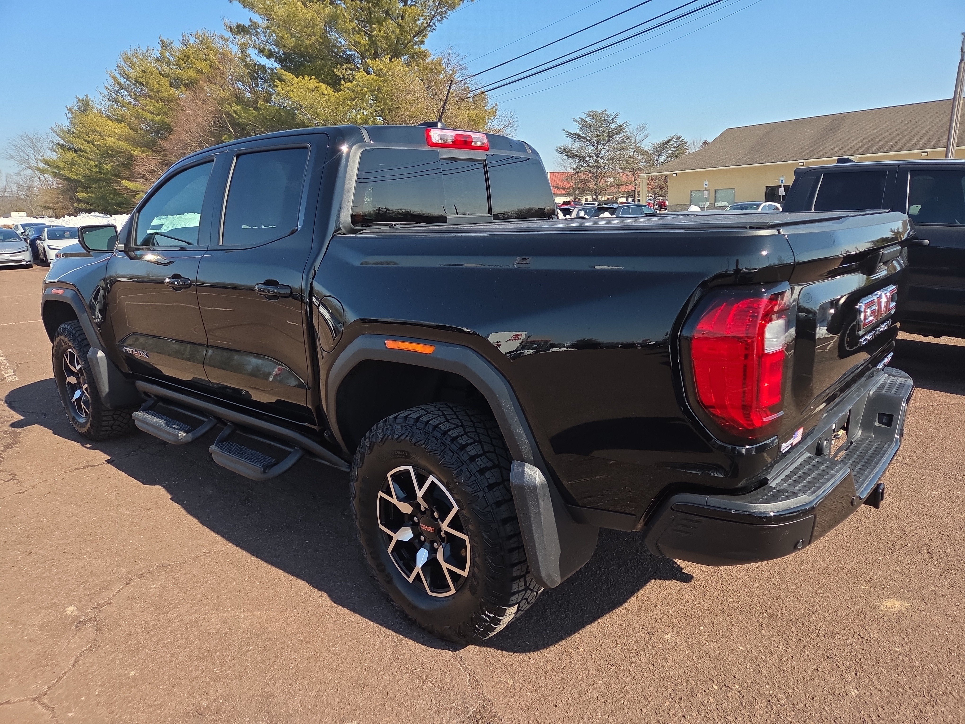 Used 2024 GMC Canyon AT4X AWD/4WD image 5